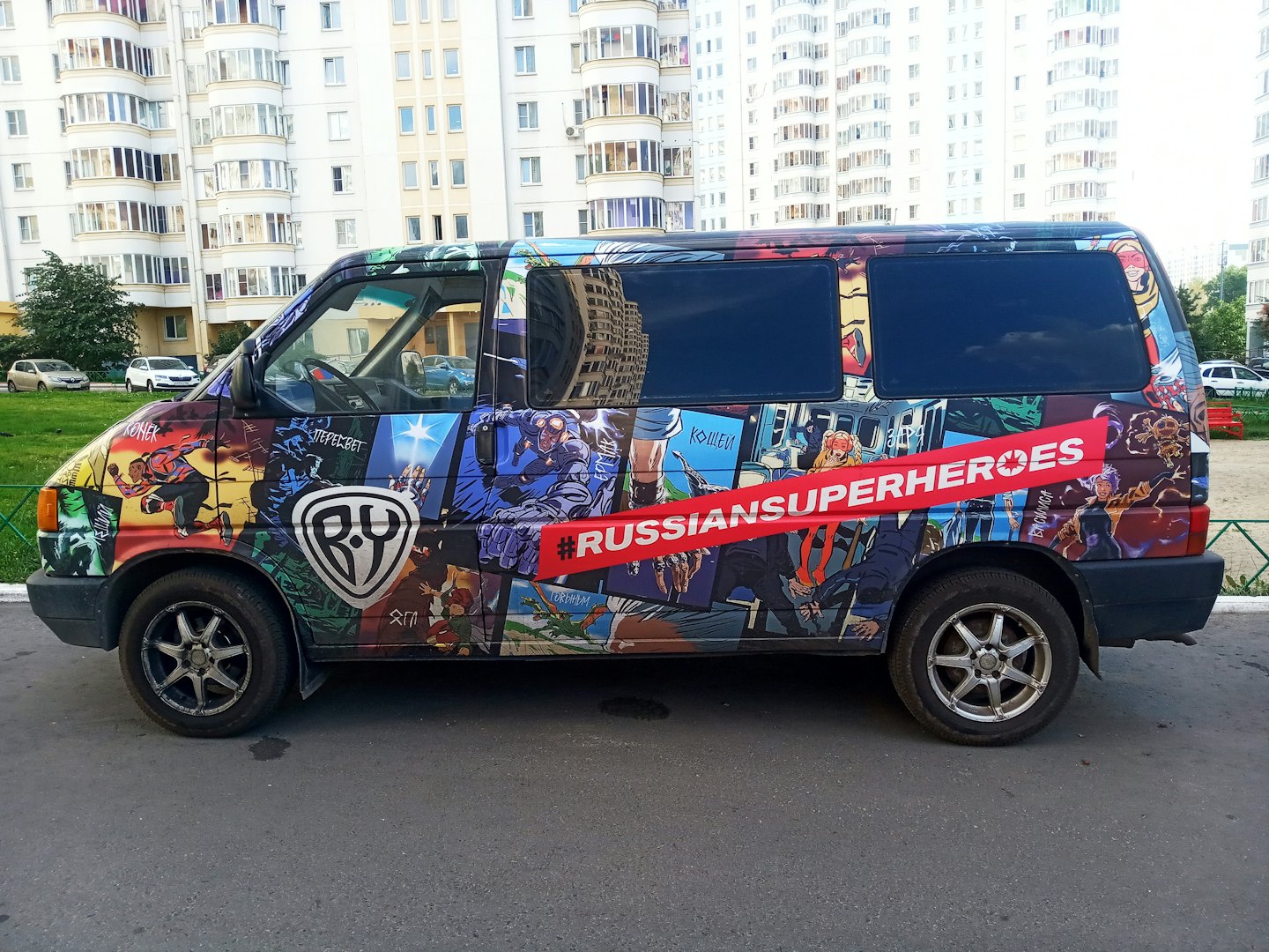 reklama na aucie dostawczym